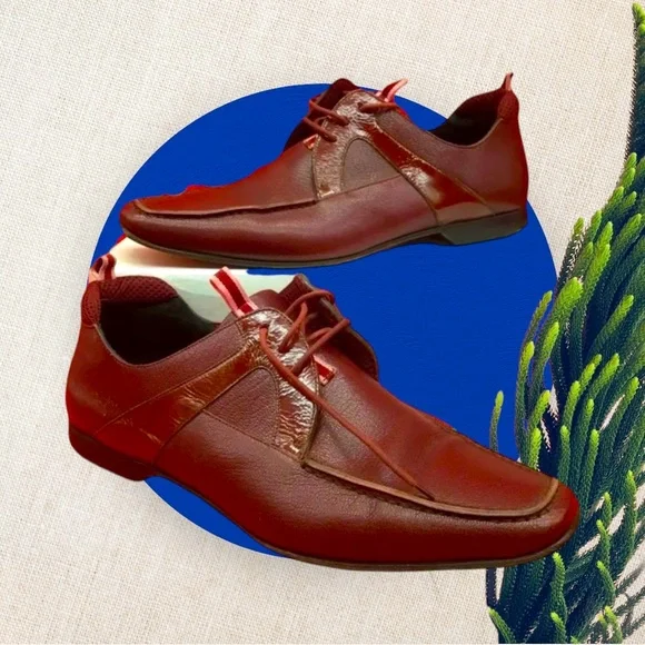 Miu Miu Blue Oxfords with Textured Elegance Miu Miu | Shoes | Black And Blue Leather Oxfords With  main image 3